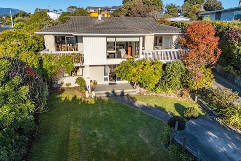 Photo of property in 36 Queens Road, Waikanae Beach, Waikanae, 5036
