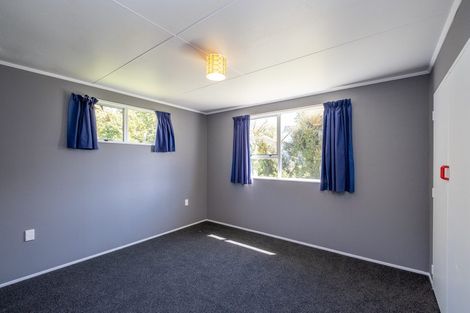 Photo of property in 24 Montjoy Street, Stratford, 4332