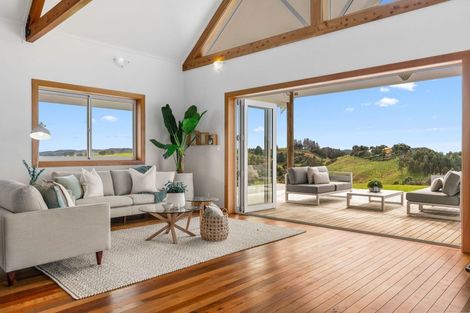 Photo of property in 169 Te Toiroa Road, Ngunguru, Whangarei, 0173
