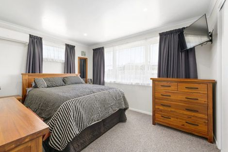 Photo of property in 27 Cotton Street, St Andrews, Hamilton, 3200