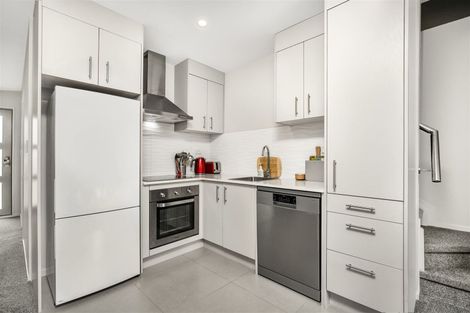 Photo of property in 31/11 Ray Small Drive, Papakura, 2110