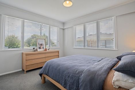 Photo of property in 5 Wallace Road, Mangere Bridge, Auckland, 2022