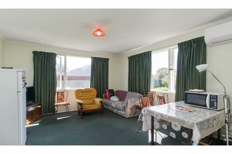 Photo of property in 106 Rattray Street, Riccarton, Christchurch, 8041