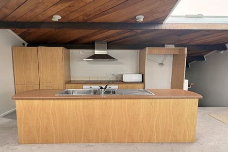Photo of property in Metro Apartments, 21/220 Thorndon Quay, Pipitea, Wellington, 6011
