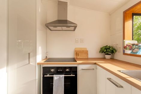 Photo of property in 10 Glencairn Road, Twizel, 7901