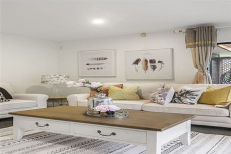 Photo of property in 1/75 Gosford Drive, Botany Downs, Auckland, 2010