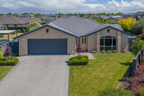 Photo of property in 54 Westpark Drive, Burnside, Christchurch, 8053