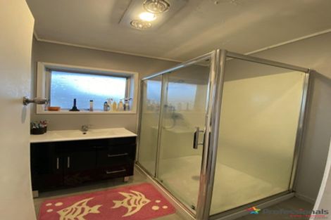 Photo of property in 121 Mahia Road, Wattle Downs, Auckland, 2103