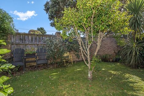 Photo of property in Redwood Village, 9/42 Main Road, Tawa, Wellington, 5028