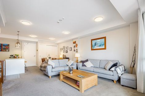 Photo of property in 162 Landmark Terrace, Orewa, 0931