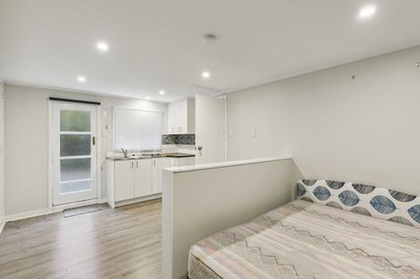 Photo of property in 54 Collins Avenue, Tawa, Wellington, 5028