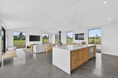 Photo of property in 589 Kent Road, Korito, New Plymouth, 4371