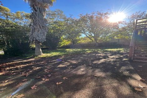 Photo of property in 28 Claverdon Drive, Massey, Auckland, 0614
