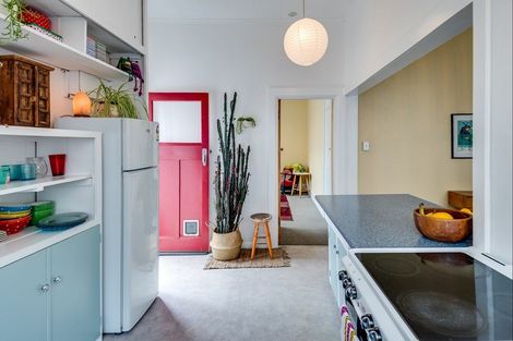 Photo of property in 22 Colenso Avenue, Hospital Hill, Napier, 4110