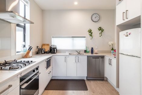 Photo of property in 7 Battalion Drive, Papakura, 2110