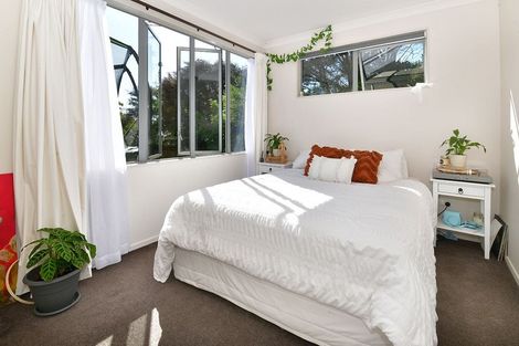Photo of property in 8 Rivervale Grove, Stanmore Bay, Whangaparaoa, 0932