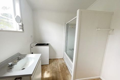 Photo of property in 31 Newhaven Terrace, Mairangi Bay, Auckland, 0630