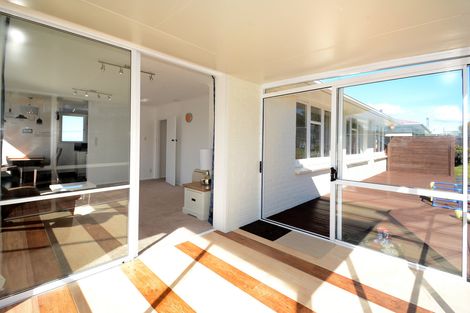 Photo of property in 4 Hanlon Street, Halfway Bush, Dunedin, 9010
