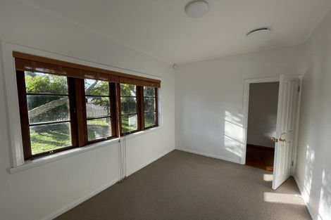 Photo of property in 26 Sunny Brae Crescent, Westmere, Auckland, 1022