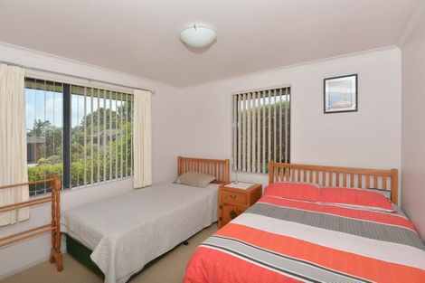 Photo of property in 19 Barbados Way, One Tree Point, 0118