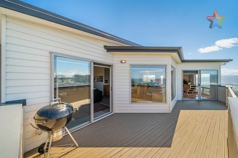 Photo of property in 93 Cypress Drive, Maungaraki, Lower Hutt, 5010