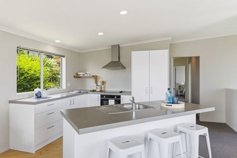 Photo of property in 47a Mazengarb Road, Paraparaumu Beach, Paraparaumu, 5032