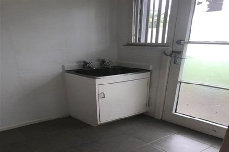 Photo of property in 2/23 Driver Road, Mangere East, Auckland, 2024