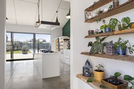 Photo of property in 1 Remutaka Lane, Carterton, 5713