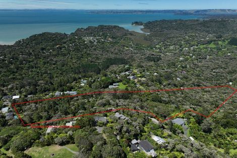 Photo of property in 14 Scenic Drive, Titirangi, Auckland, 0604