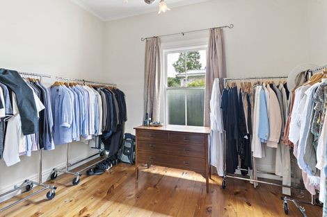 Photo of property in 269 High Street North, Carterton, 5713