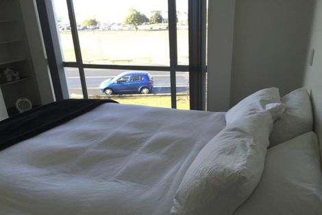 Photo of property in 42 Kuaka Drive, Takanini, 2112