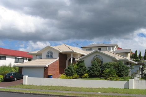 Photo of property in 106 Picasso Drive, West Harbour, Auckland, 0618