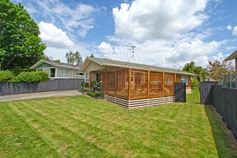 Photo of property in 37 Aberdeen Drive, Dinsdale, Hamilton, 3204