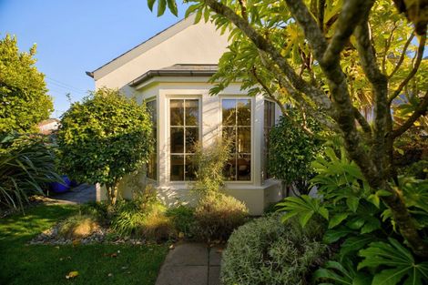 Photo of property in 7 Brisbane Street, Queenstown, 9300