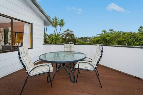 Photo of property in 100 Nigel Road, Browns Bay, Auckland, 0630