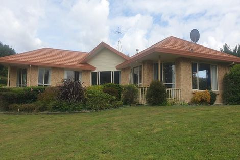 Photo of property in 21 Awaroa Stream Drive, Waiuku, 2123