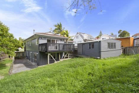 Photo of property in 12 Sari Place, Massey, Auckland, 0614