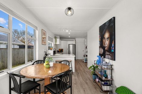 Photo of property in 7a Hinau Street, Inglewood, 4330