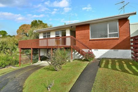 Photo of property in 2/28 Scarlock Avenue, Browns Bay, Auckland, 0630