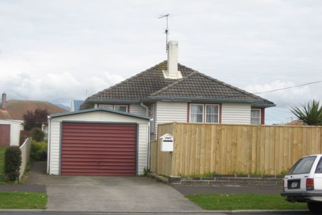 Photo of property in 3/324 Carrington Street, Vogeltown, New Plymouth, 4310