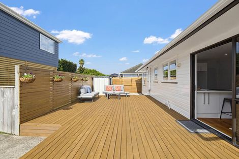 Photo of property in 18 Buller Crescent, Manurewa, Auckland, 2102