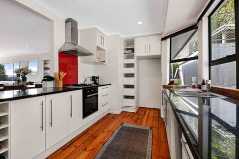 Photo of property in 1099 Whangaparaoa Road, Tindalls Beach, Whangaparaoa, 0930