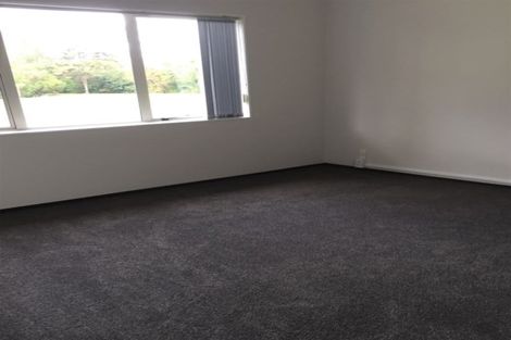 Photo of property in 154 Boord Crescent, Kumeu, 0891