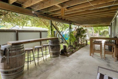 Photo of property in 14 Beach Road, Waikawa, Picton, 7220