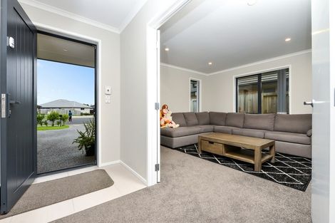Photo of property in 7 Oolong Court, Huntington, Hamilton, 3210