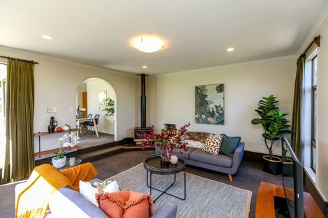 Photo of property in 1042 Carrington Road, Hurworth, New Plymouth, 4371