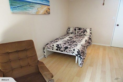 Photo of property in 13/14 Kauri Road, Birkenhead, Auckland, 0626