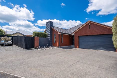 Photo of property in 40 Titirangi Crescent, Parklands, Christchurch, 8083