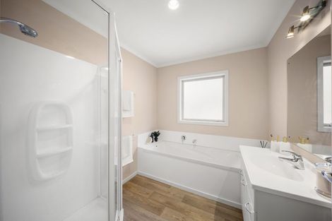 Photo of property in 12 Mahana Place, Raglan, 3225