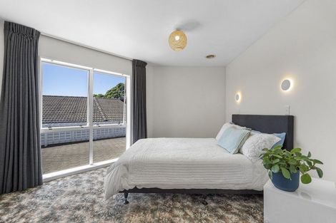 Photo of property in 8 Chatswood Grove, Fitzroy, New Plymouth, 4312